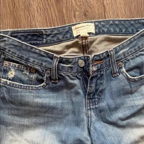 Abercrombie & Fitch Light Blue Flare Jeans - Picture 3 of 6